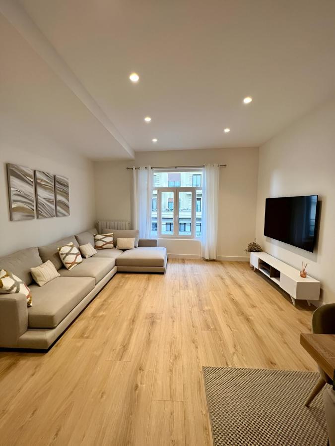 Colon Apartment -Zurriola Beach Σαν Σεμπαστιάν Εξωτερικό φωτογραφία
