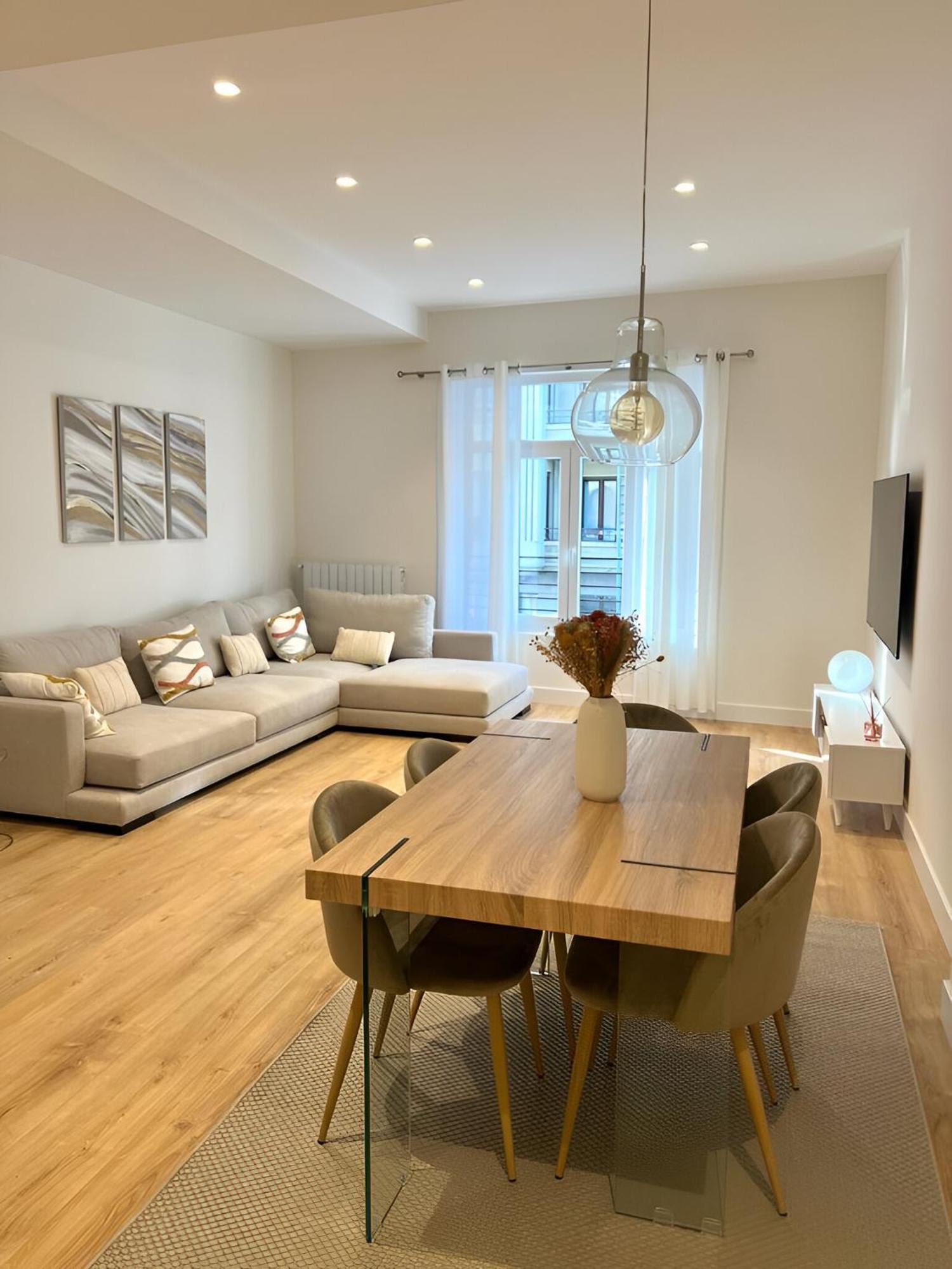 Colon Apartment -Zurriola Beach Σαν Σεμπαστιάν Εξωτερικό φωτογραφία